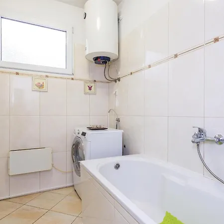 Case de vacanță 3 Bedroom Cozy In *
