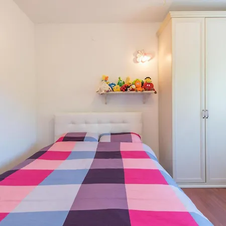Case de vacanță 3 Bedroom Cozy In *