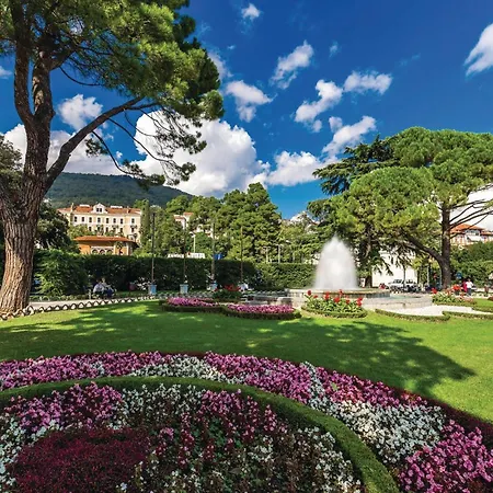 3 Bedroom Cozy In Opatija